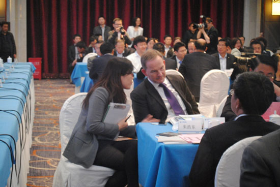 成都翻譯公司(同傳背后的辛酸)